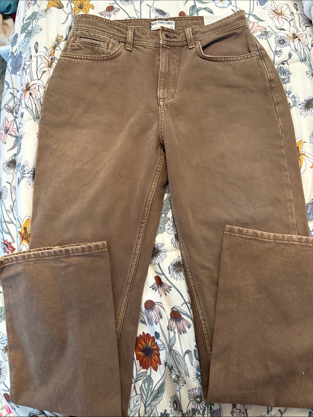 We The Free Straight Leg 29x31 Button Fly Jeans in Brown